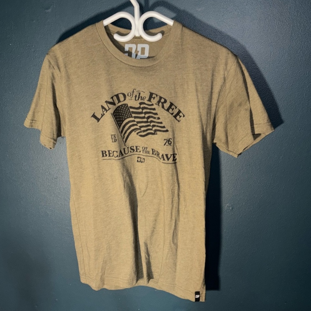 Diesel Power Men's Land of the Free Because of the Brave T Shirt Size Small
